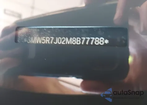 2021 BMW 330I xDrive z USA, uszkodzony, nr VIN 3MW5R7J02M8B77788